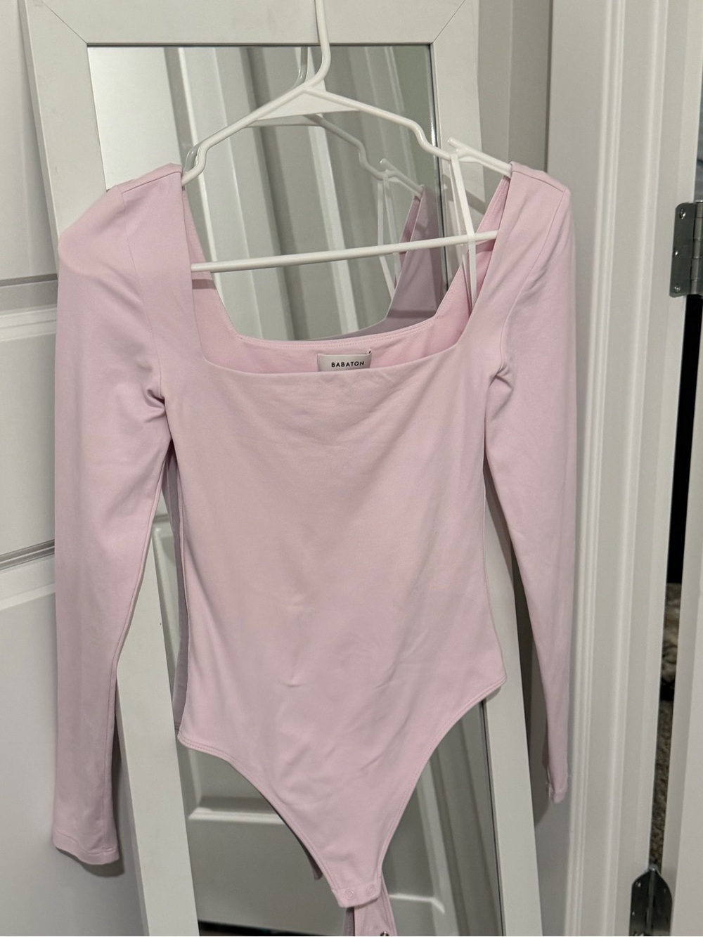 Aritzia Babaton Contour Square Neck Long Sleeve Bodysuit